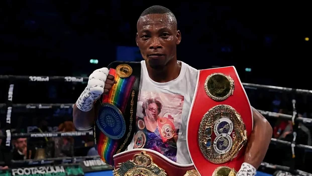 Former world champion boxer Zolani Tete has been shot and killed at his home in South Africa know career
