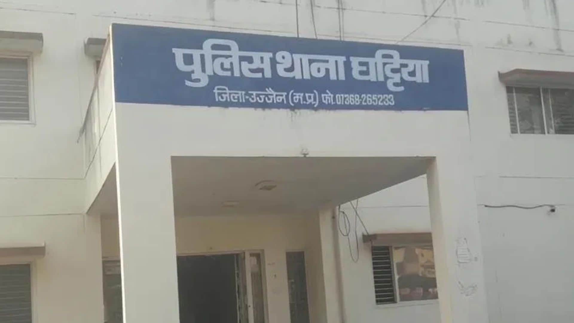 घट्टिया थाना क्षेत्र का मामला