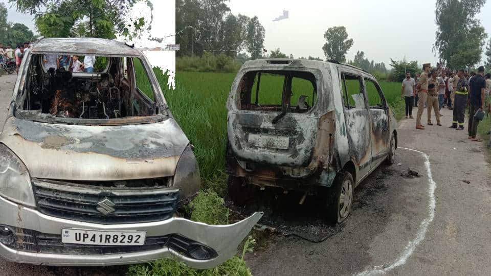 fire in Moving car in Barabanki stamp vendor burnt to death he was on his way to village to visit his mother