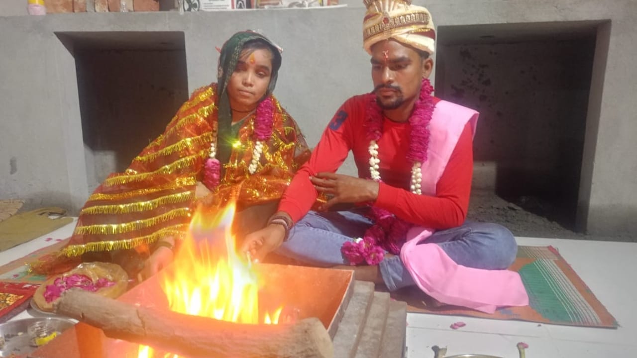 Muslim girl converted to another religion and married her lover in Bareilly