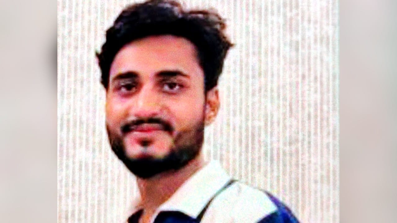 Young man dies a month after love marriage body found hanging in Bareilly