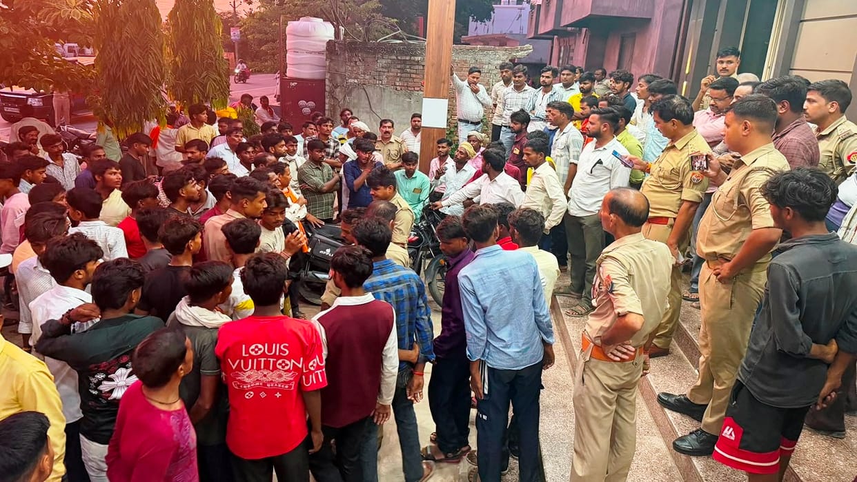 Injured youth dies at Animal Husbandry Minister son hospital family alleges negligence in Bareilly