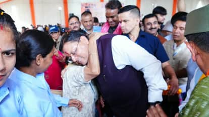Dehradun News CM Dhami attends Program on Raksha Bandhan announces free Roadways travel for women