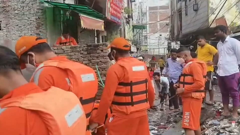 Class 8 student Mithun swept away in an open drain in Delhi's Jasola