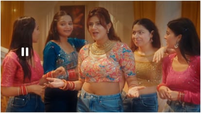 Anjali Arora New Music Video fly Karke launched amid ramayan casting trolls
