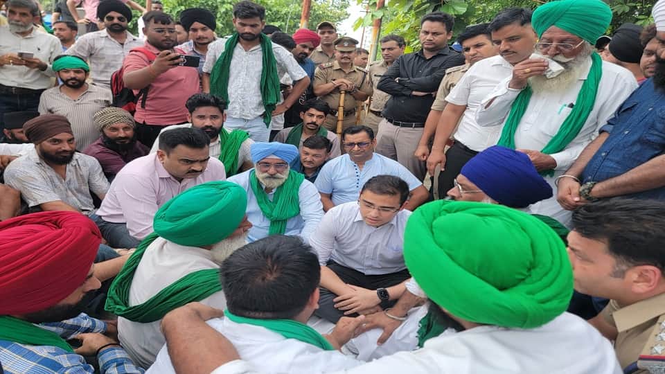 Three-day farmers protest ends in rudrapur