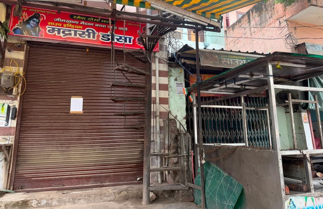 Meerut: Restaurant Sealed After Worms Found in Sambar, DM Rebukes Food Department