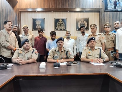पुलिस ने पिता-पुत्र समेत चार आरोपियों को गिरफ्तार किया