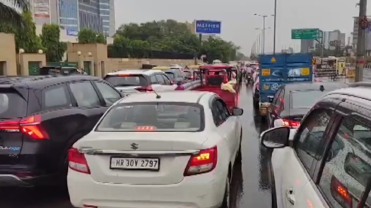 Human life disrupted in Delhi NCR due to continuous rain.