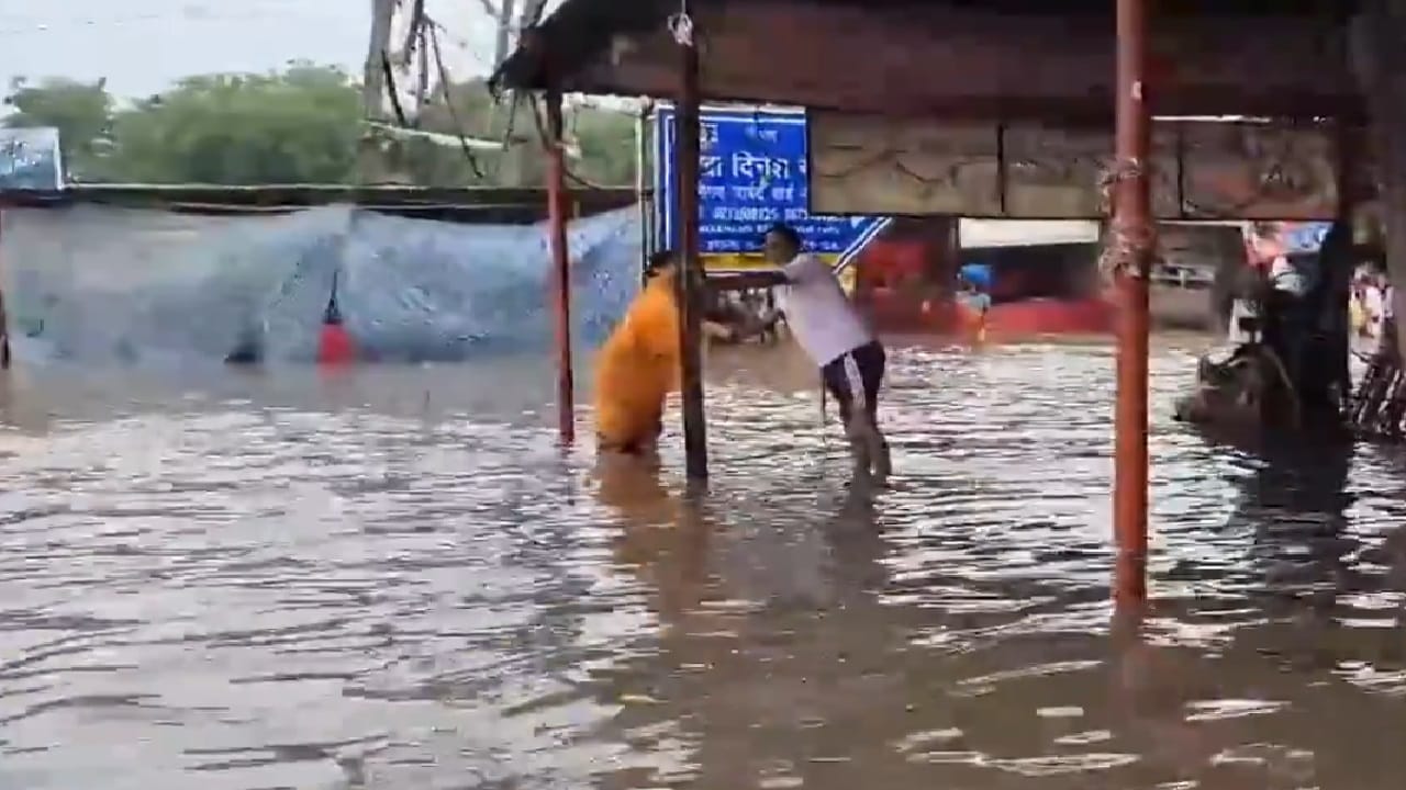 Human life disrupted in Delhi NCR due to continuous rain.