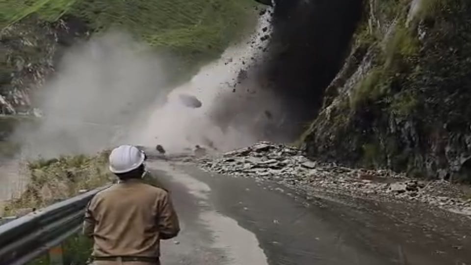 Adi Kailash route closed due to landslide in Byaldhar