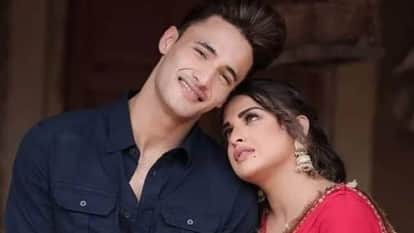 Himanshi Khurana slammed Asim Riaz said once a victim of abuse while in relationship