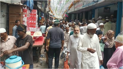 Urs-e-Sharafati concludes with the Kul ritual pilgrims gathered to pray for peace and harmony in Bareilly