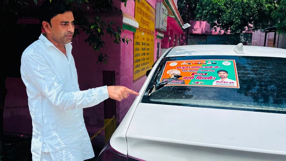 UP: BJP leader and workers beaten with sticks and rods at a toll plaza in Baghpat; five injured, FIR