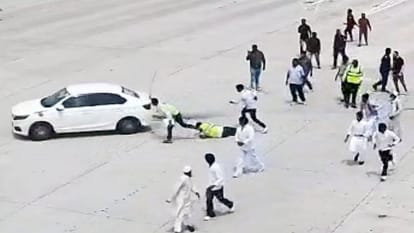 काटा टोल प्लाजा पर मारपीट।
