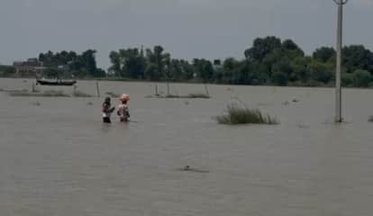 bhojpur-barhara-ganga-flood-water-level-danger-mark-villages-affected