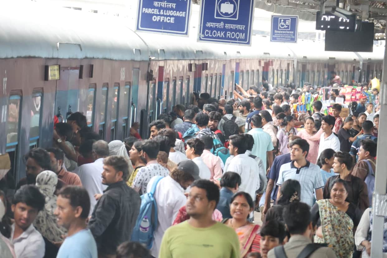 Indore: Commuting on AB Road became difficult due to the event at Kubereshwar Dham; Bhopal-Indore travelers fa