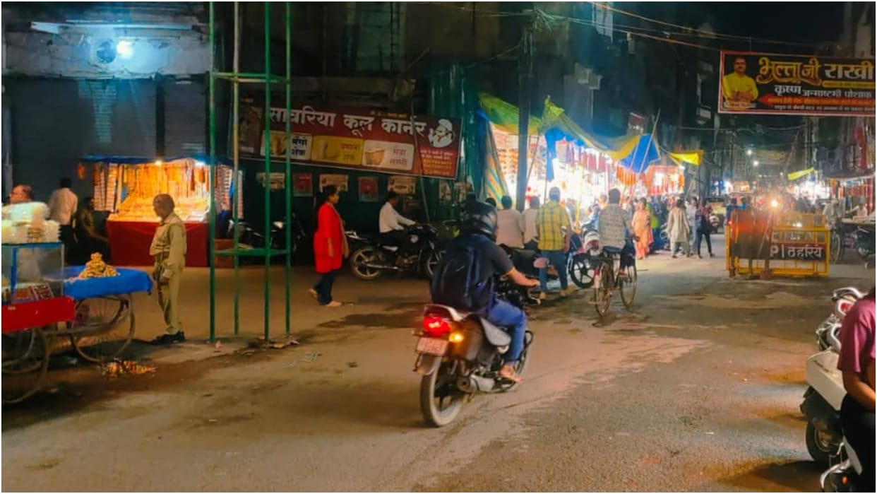 The land on the main road and bus stand route is the most expensive in Lakhimpur kheri