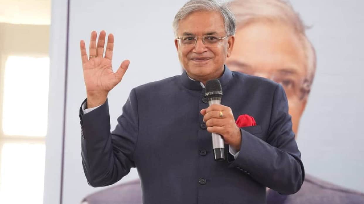 UP: Chief Election Commissioner says the Election Commission is in no rush regarding the use of AI; these peop