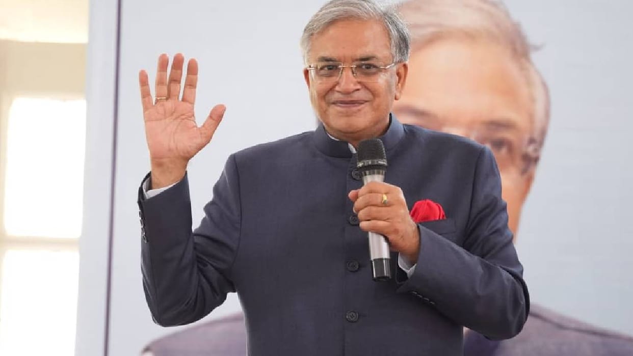 UP: Chief Election Commissioner says the Election Commission is in no rush regarding the use of AI; these peop