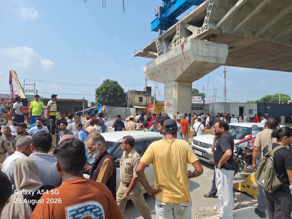Section of under-construction flyover collapses one dead