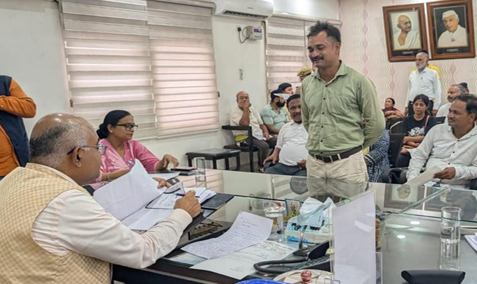 वरासत शस्त्र लाइसेंस बनाने की गुहार लगाता अंकुर