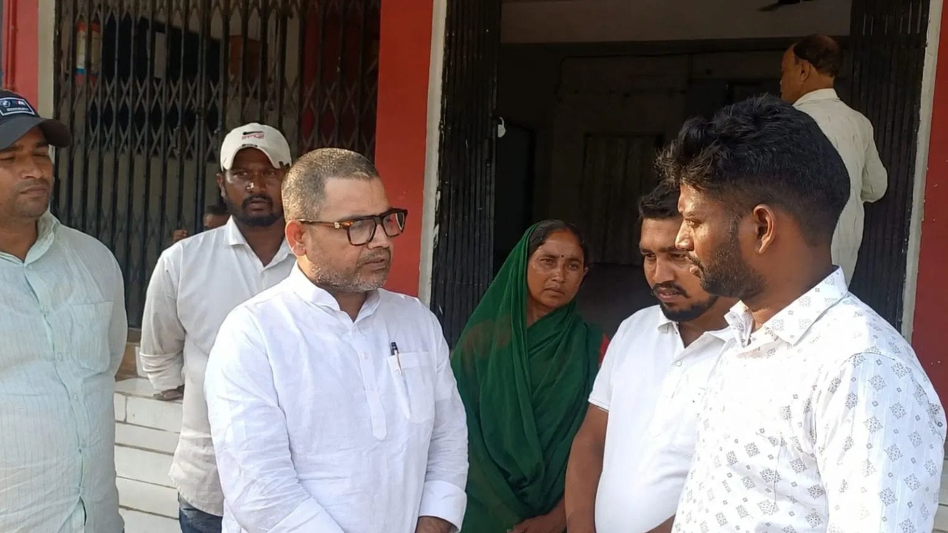 मामले की जानकारी लेने पहुंचे हम के राष्ट्रीय प्रवक्ता