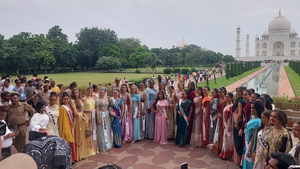 Miss Teen International Finalists Visit Taj Mahal In Agra Explore History And Inlay Work