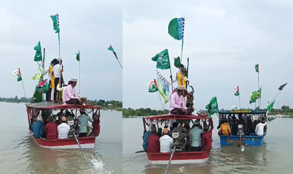 Juloos-e-Mohammadi procession taken out on motorboats in flood-surrounded Dharmpur Katri village