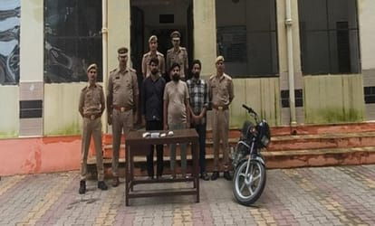 पुलिस गिरफ्त में हत्यारोपी