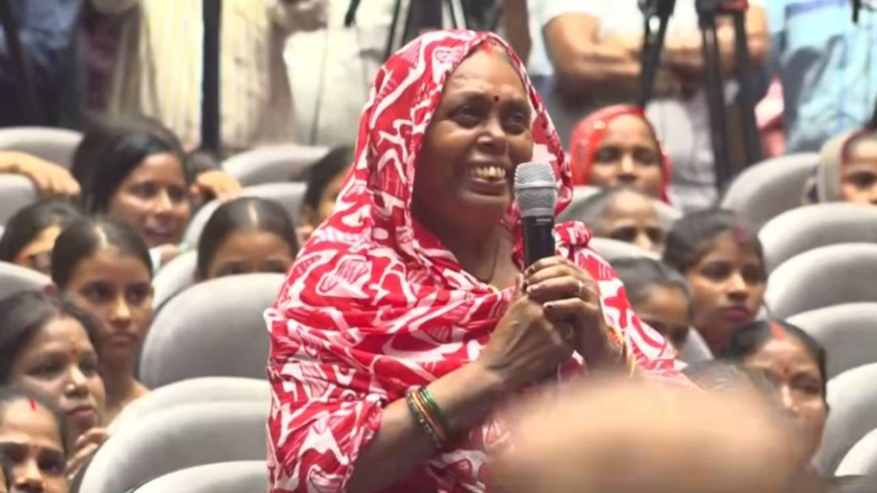 Free bus service for women: Gratitude expressed to CM Yogi; "No longer need to depend on anyone," they say.