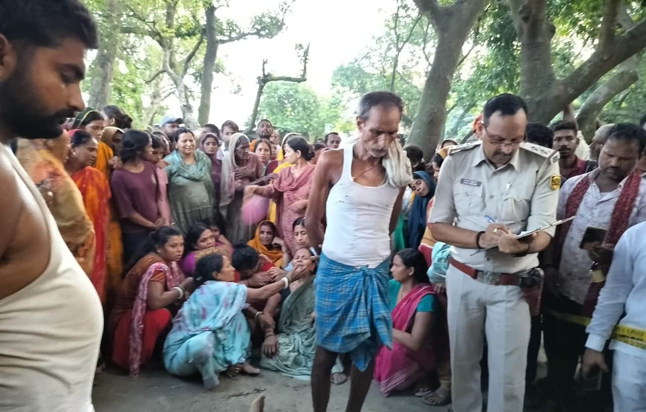 अपराधियों ने युवक की गोली मारकर हत्या कर दी।
