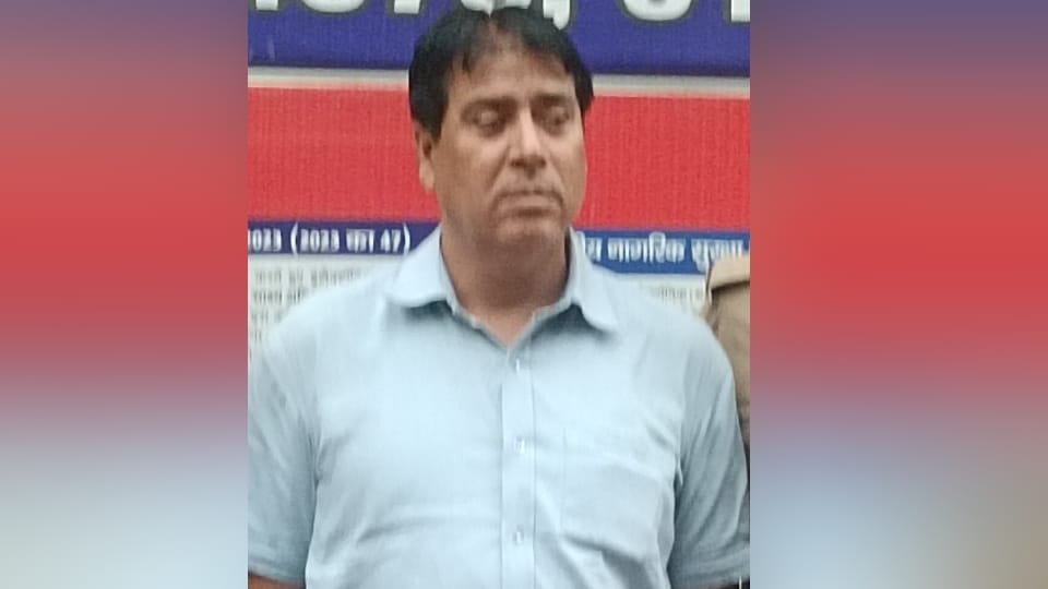 Muzaffarnagar: School manager arrested for distributing 'packets'
