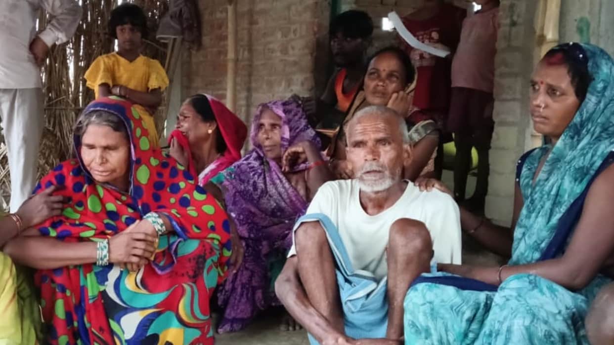 Raksha Bandhan joy turns to mourning Young man falls into river while going to relieve himself in chandauli