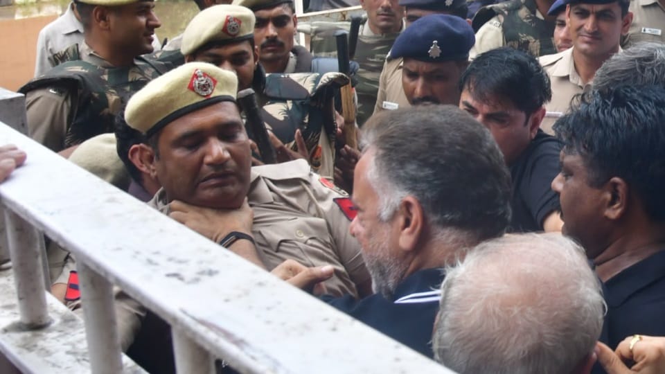 Haryana monsoon session begins today Opposition to attack on law and order employment issue
