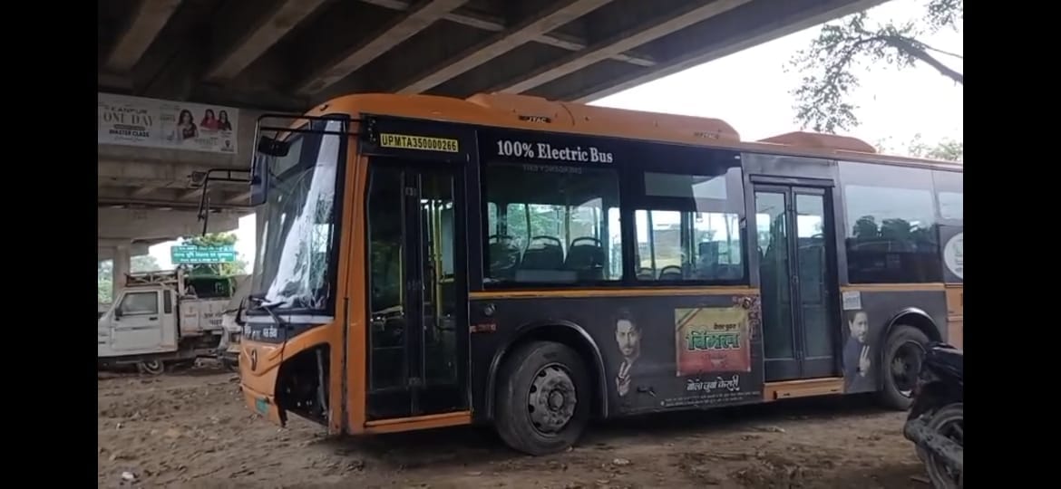 Electric City Bus Collides With Bike, Three Injured in Bithoor