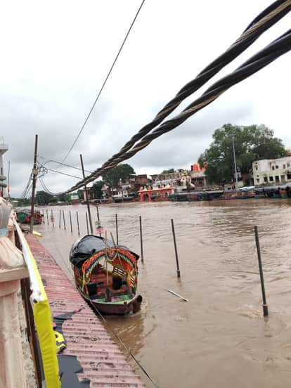 Mandakini River Swells Again After Rain, Ramghat Submerged as Water Reaches Shops