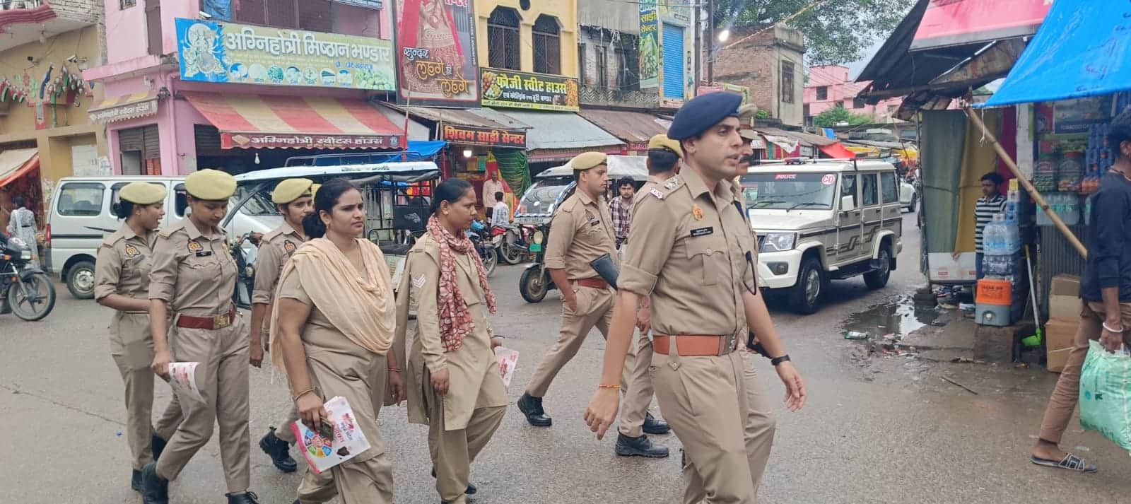 मिशन शक्ति टीम ने अभियान चलाया।