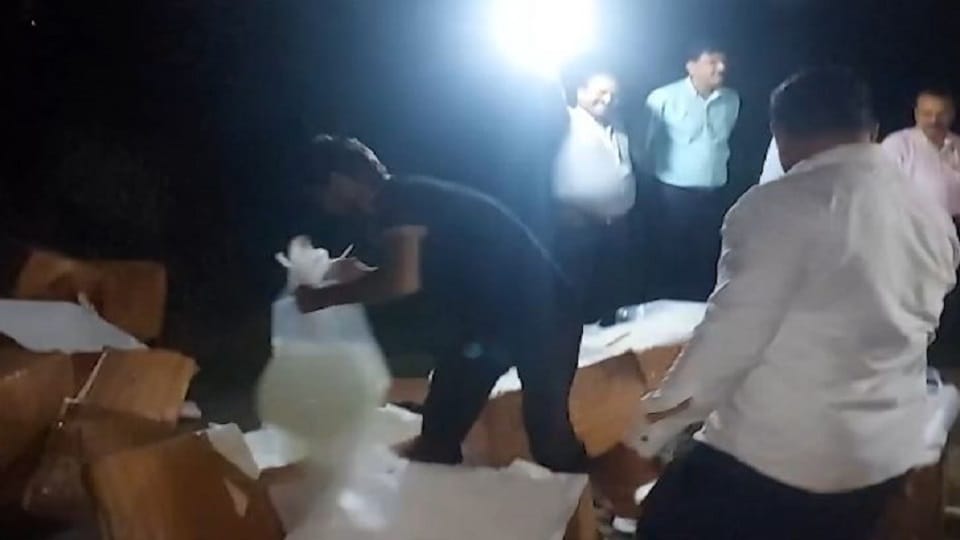 15 quintals of spoiled cheese destroyed in Tappal, Aligarh