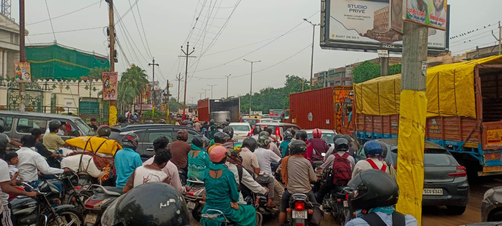 Severe traffic jams across Delhi NCR ahead of Raksha Bandhan