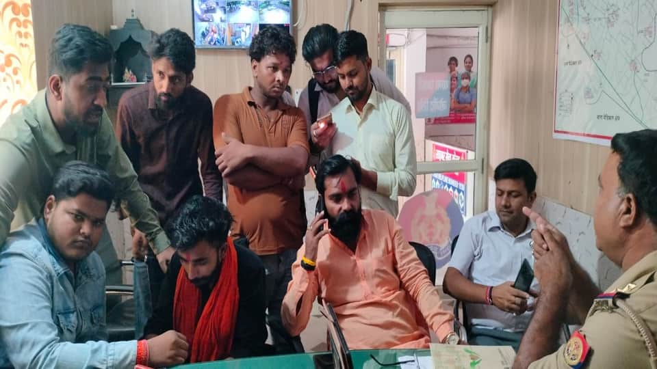 Meerut: case registered against two youths, a young woman