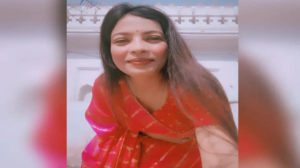 दीपांती पांडेय की फाइल फोटो