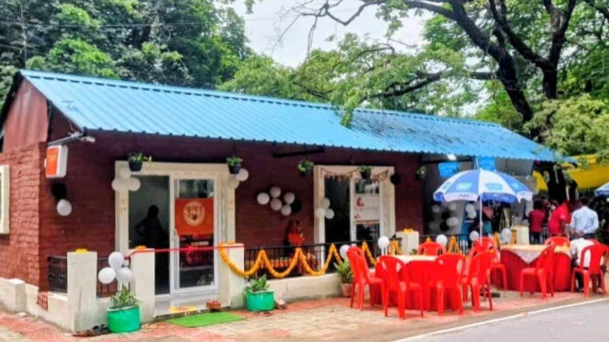 Varanasi airport now features Chowk Banaras along with library boutique and cafe