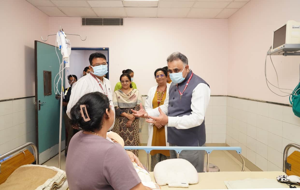 AIIMS Bhopal: Simultaneous cochlear implants in both ears of a 9-month-old infant; youngest case in Central In