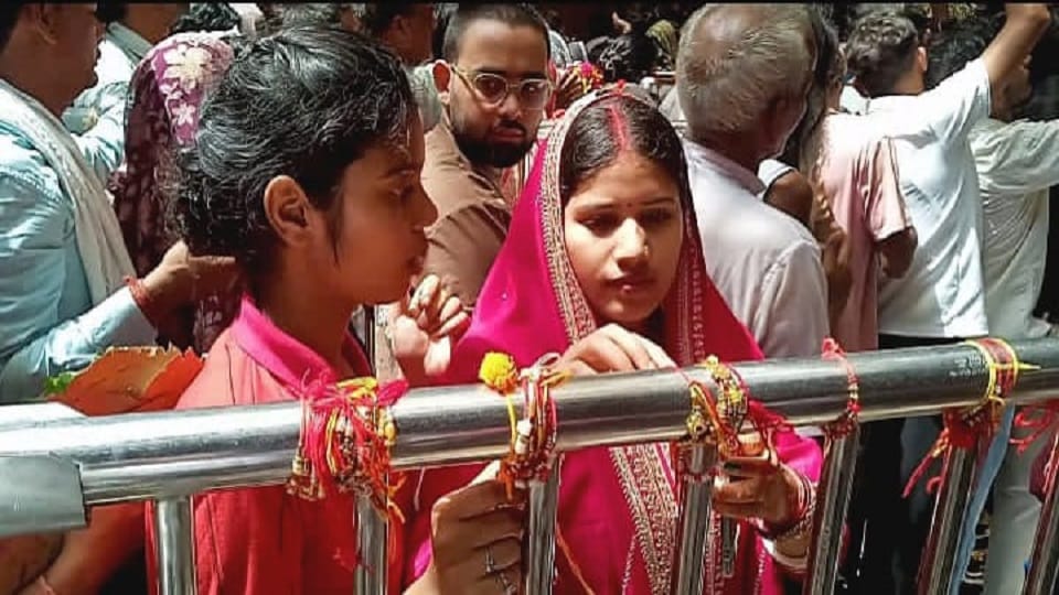 Sisters arrived at Banke Bihari Temple to tie Rakhis to Thakurji on Raksha Bandhan in vrindavan