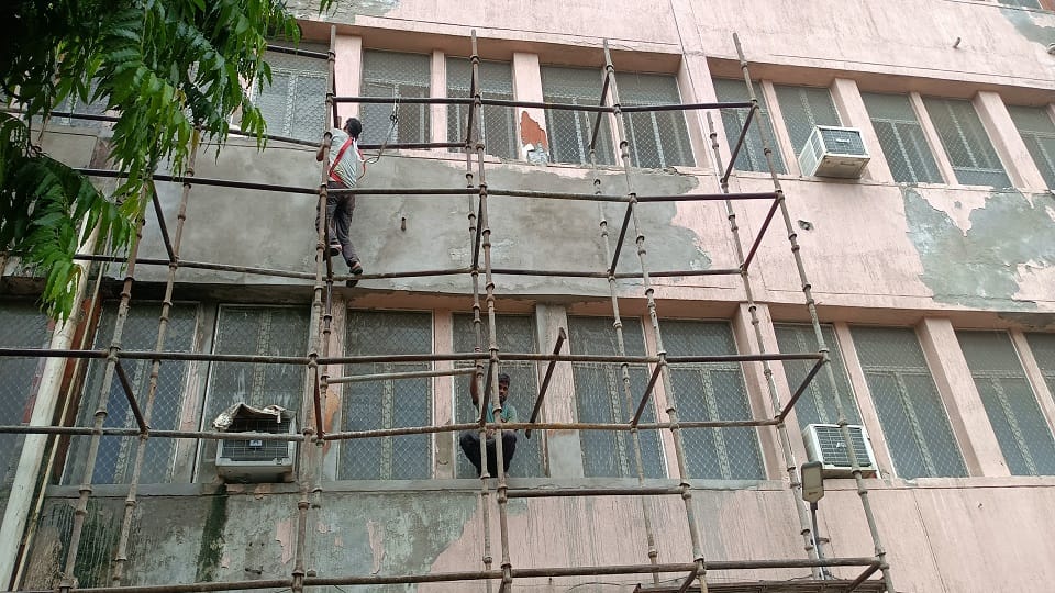 Repair Work Begins at Dilapidated Academic Block After Plaster Incident Agra UP
