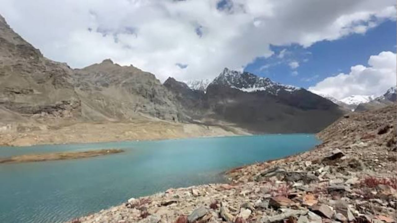 घेपन घाट झील।