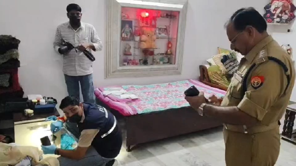 UP: Theft worth ₹2.5 crore at retired sub-inspector's house in Muzaffarnagar; 700g gold, 5kg silver