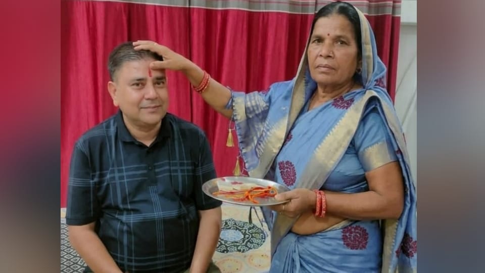 Baghpat: Sister saves brother's life by donating her kidney; teacher Mukesh Sharma was on the verge of death