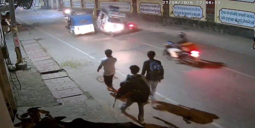 25-Year-Old Biker Killed in Tempo Collision Vrindavan Road  heart tremble CCTV footage revealed